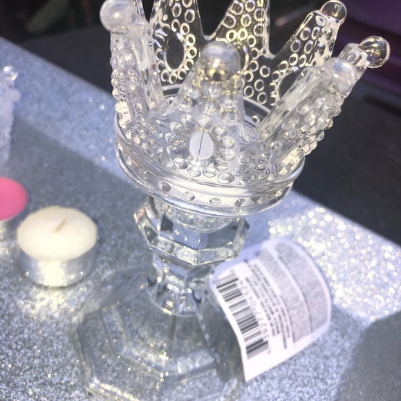 Set of Regal hobnail crown glass candle holders - Picture 6 of 14